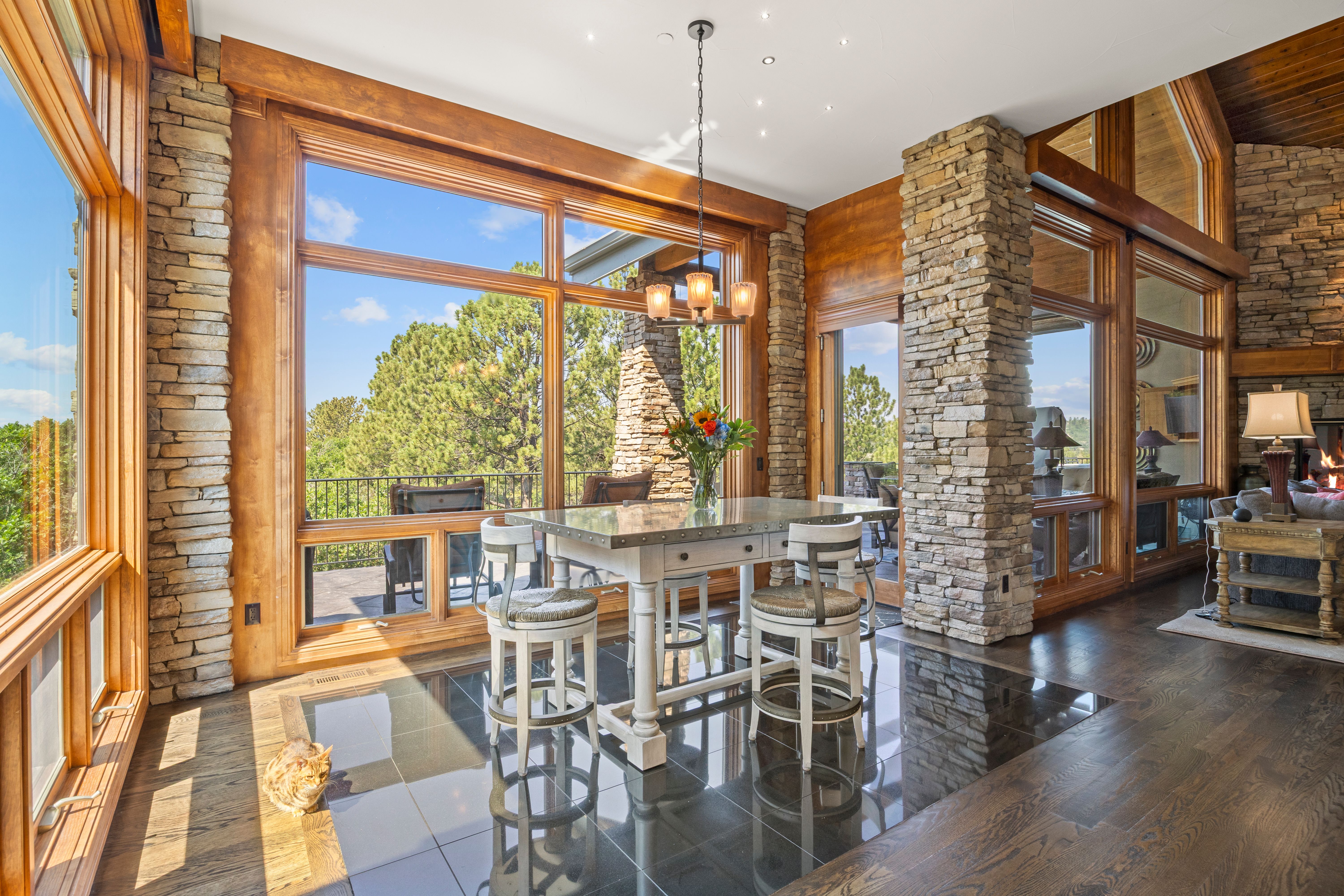  Tucked away on a quiet cul-de-sac in coveted Castle Pines Village - 物件實景