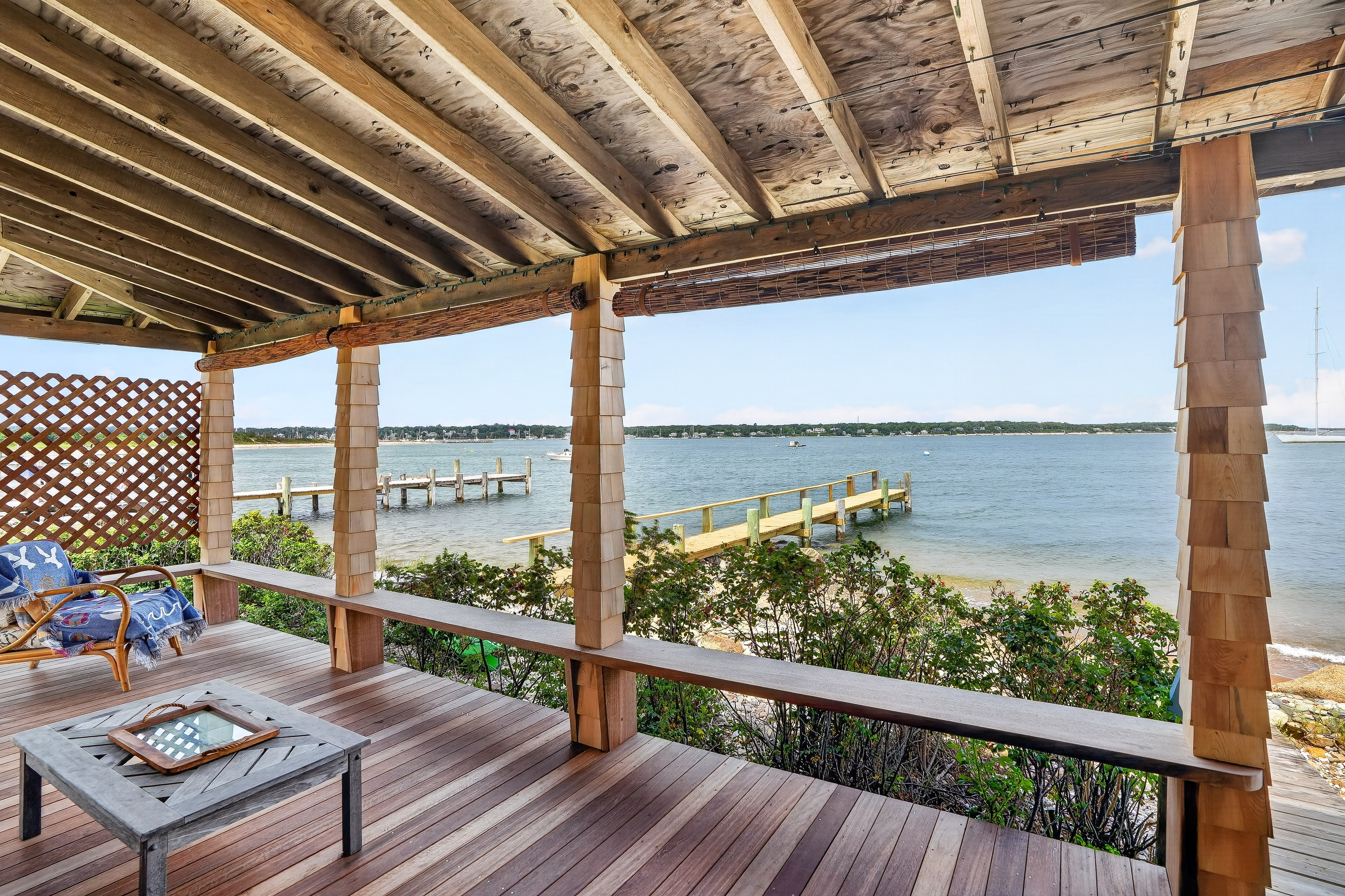  Waterfront with Dock on Vineyard Haven Harbor - 物件實景