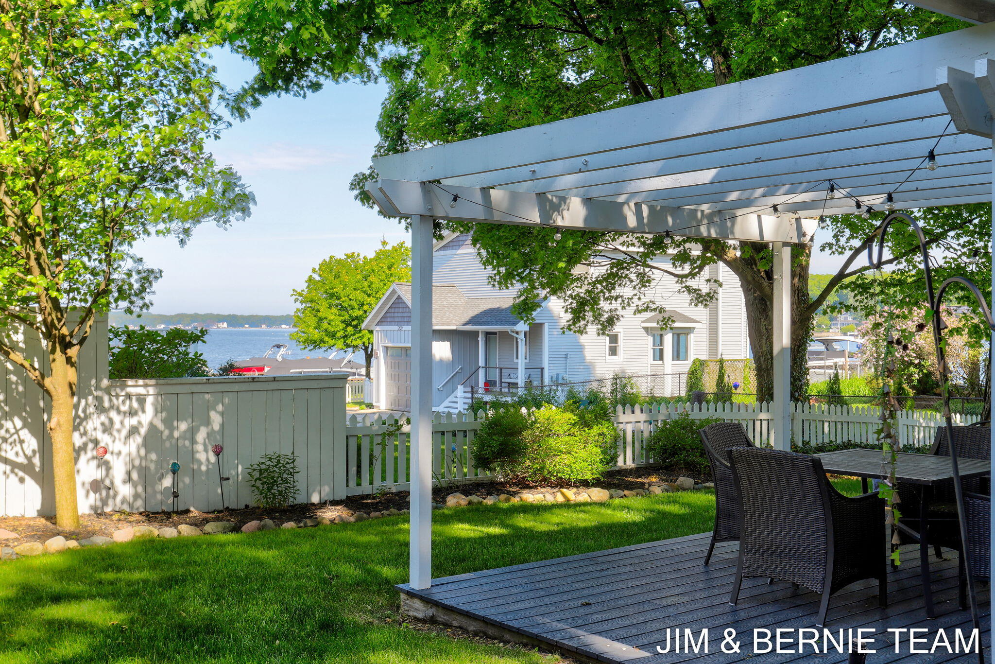 Holland, Michigan, 49423, United States, 3 Bedrooms Bedrooms, ,2 BathroomsBathrooms,Residential,For Sale,1827568