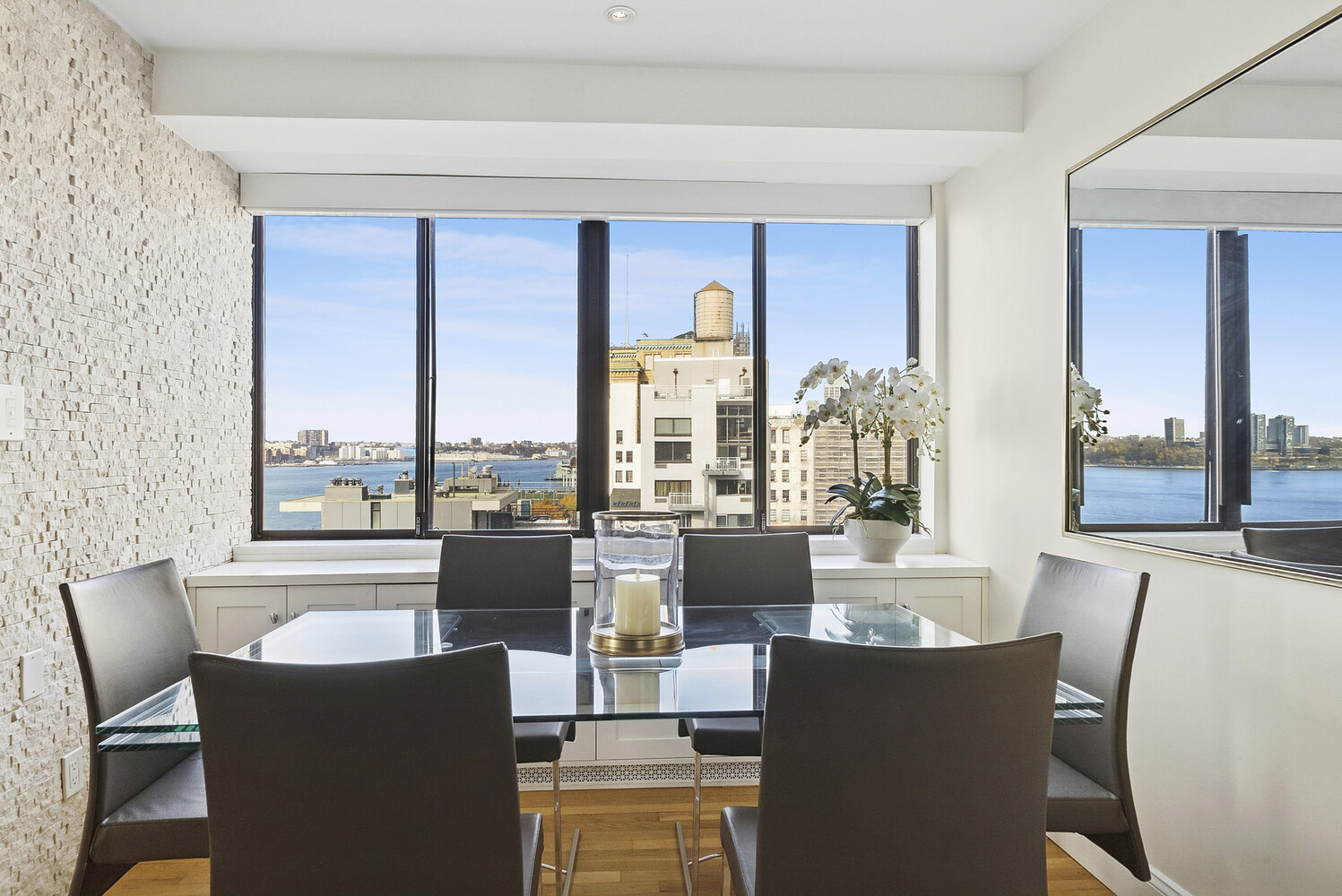 New York City, New York, 10014, United States, 2 Bedrooms Bedrooms, ,3 BathroomsBathrooms,Residential,For Sale,2000842