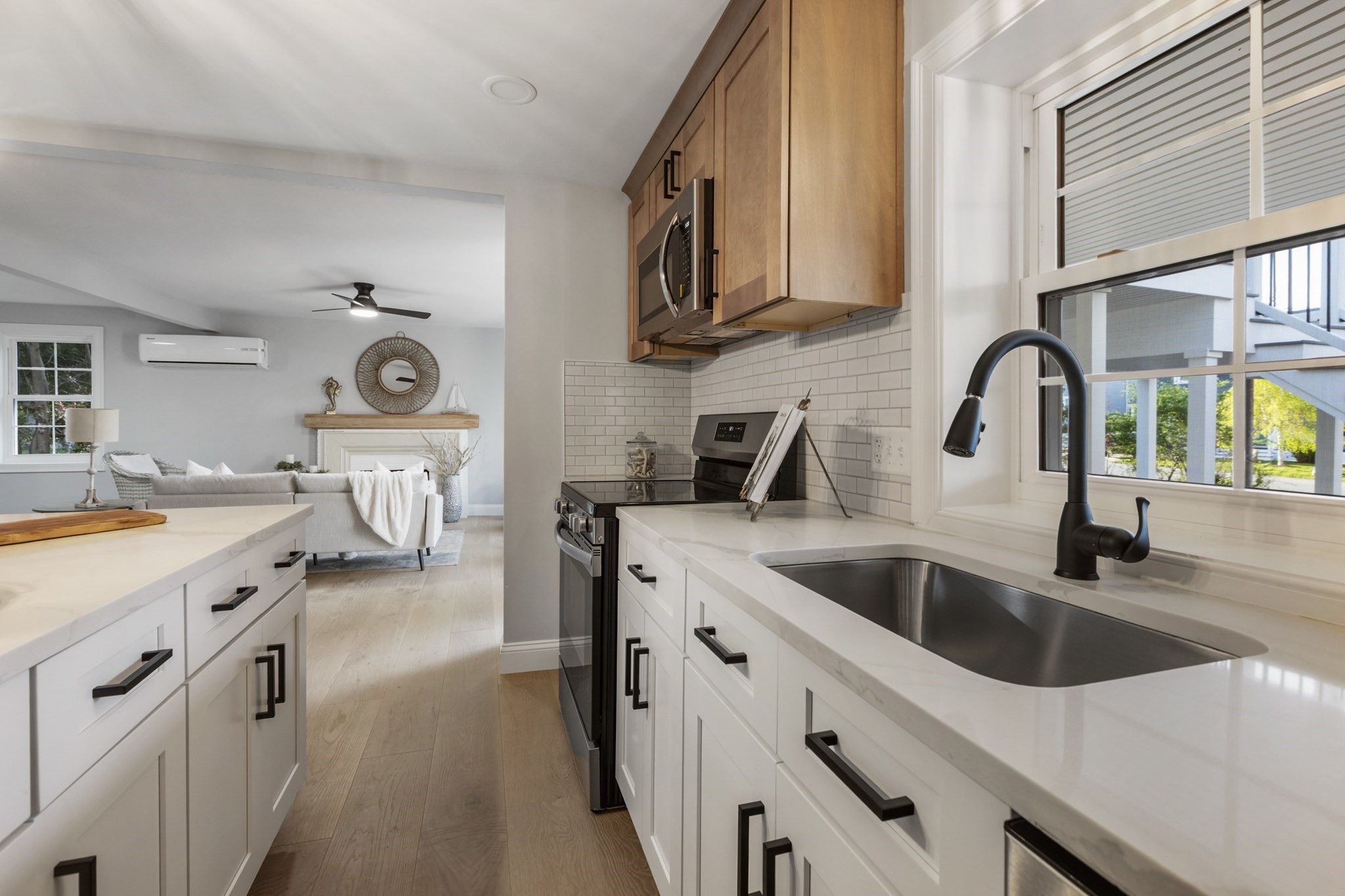 South Dartmouth, Massachusetts, 02748, United States, 4 Bedrooms Bedrooms, ,2 BathroomsBathrooms,Residential,For Sale,1977281