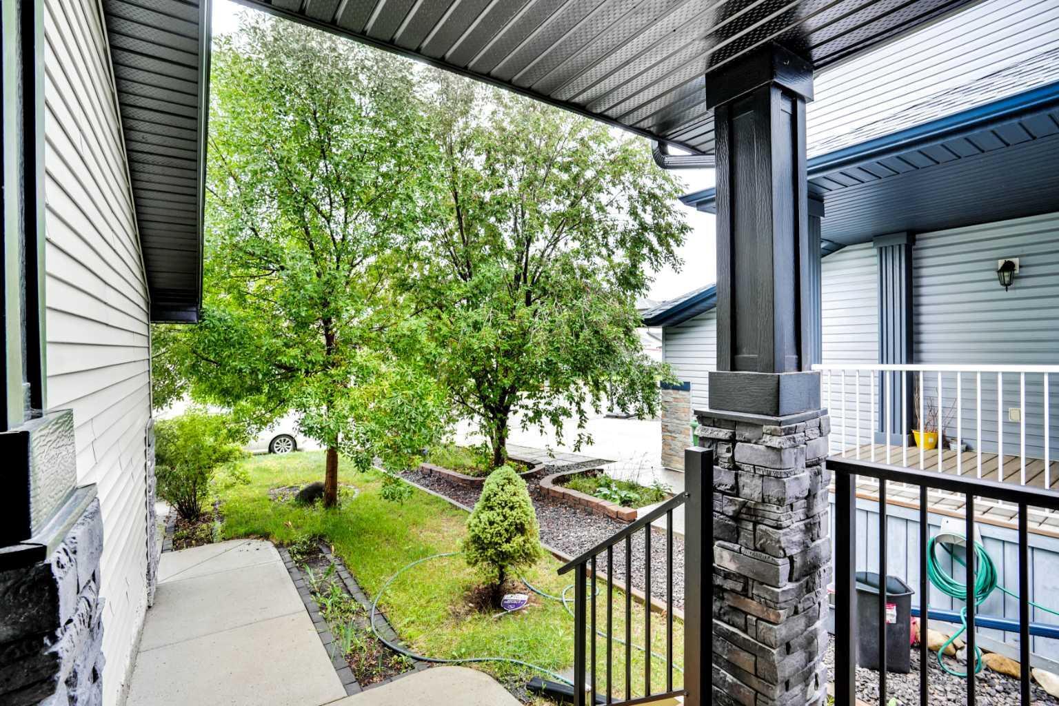 CALGARY, Alberta, T2X 0J7, CA, 3 Bedrooms Bedrooms, ,3 BathroomsBathrooms,Residential,For Sale,1906962