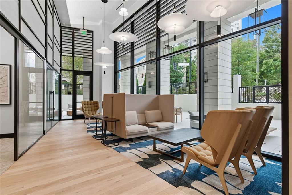 Atlanta, Georgia, 30305, United States, 2 Bedrooms Bedrooms, ,3 BathroomsBathrooms,Residential,For Sale,1979191