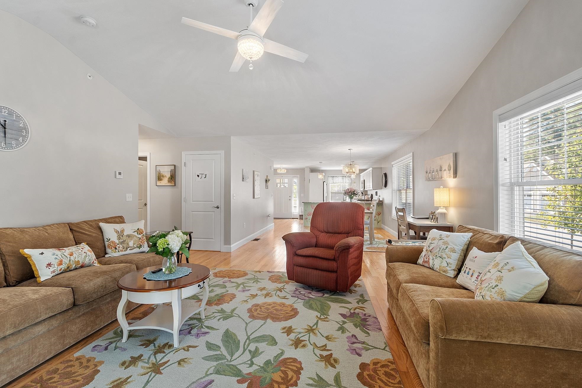 Pelham, New Hampshire, 03076, United States, 2 Bedrooms Bedrooms, ,2 BathroomsBathrooms,Residential,For Sale,1941586