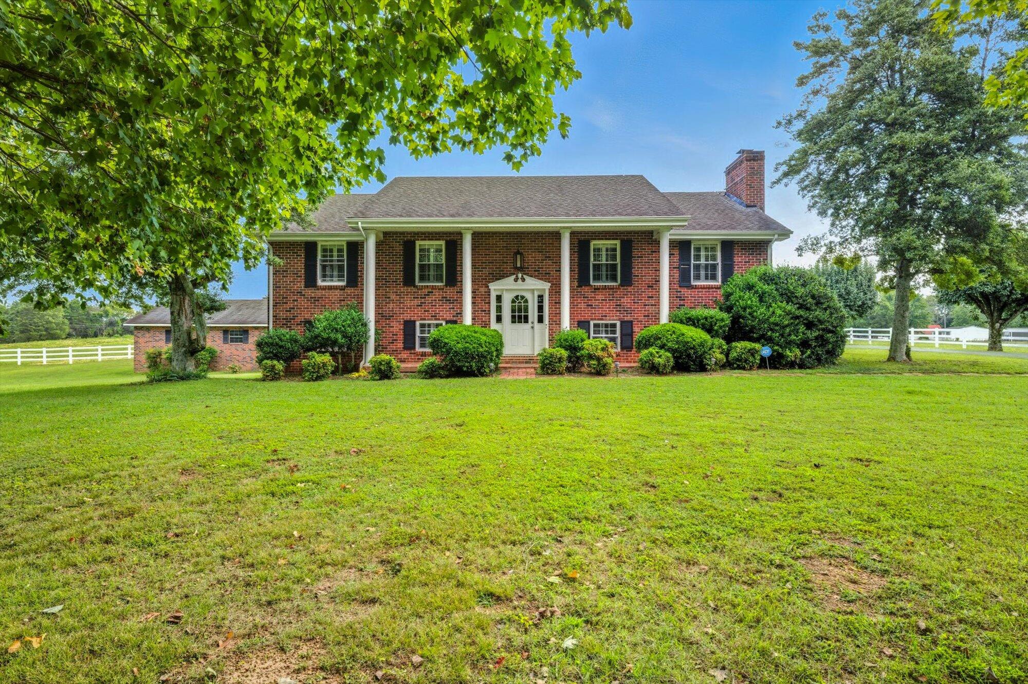 Englewood, Tennessee, 37329, United States, 3 Bedrooms Bedrooms, ,3 BathroomsBathrooms,Residential,For Sale,1976055