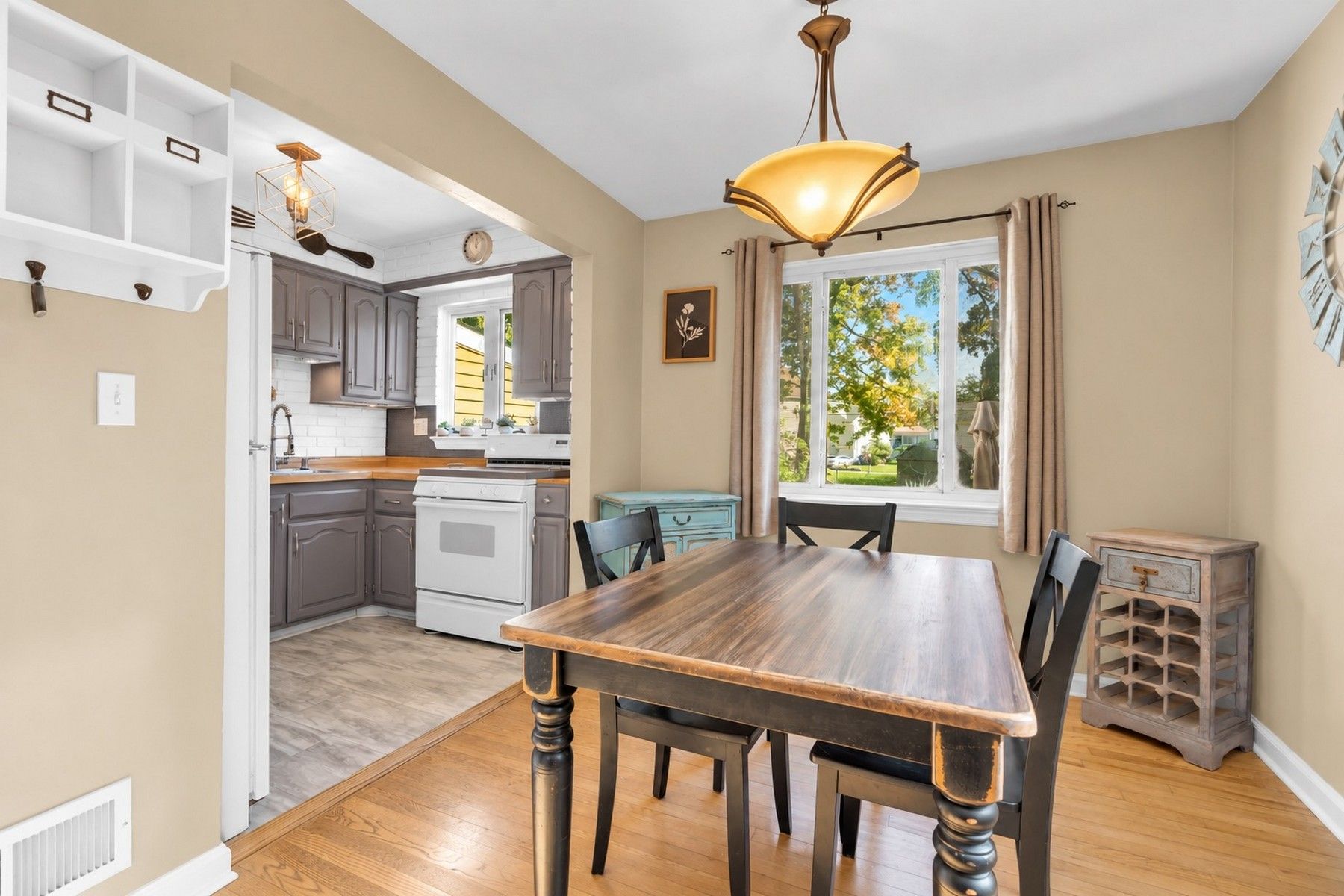  4 Willow Avenue, Edison, NJ 08817 - 物件實景
