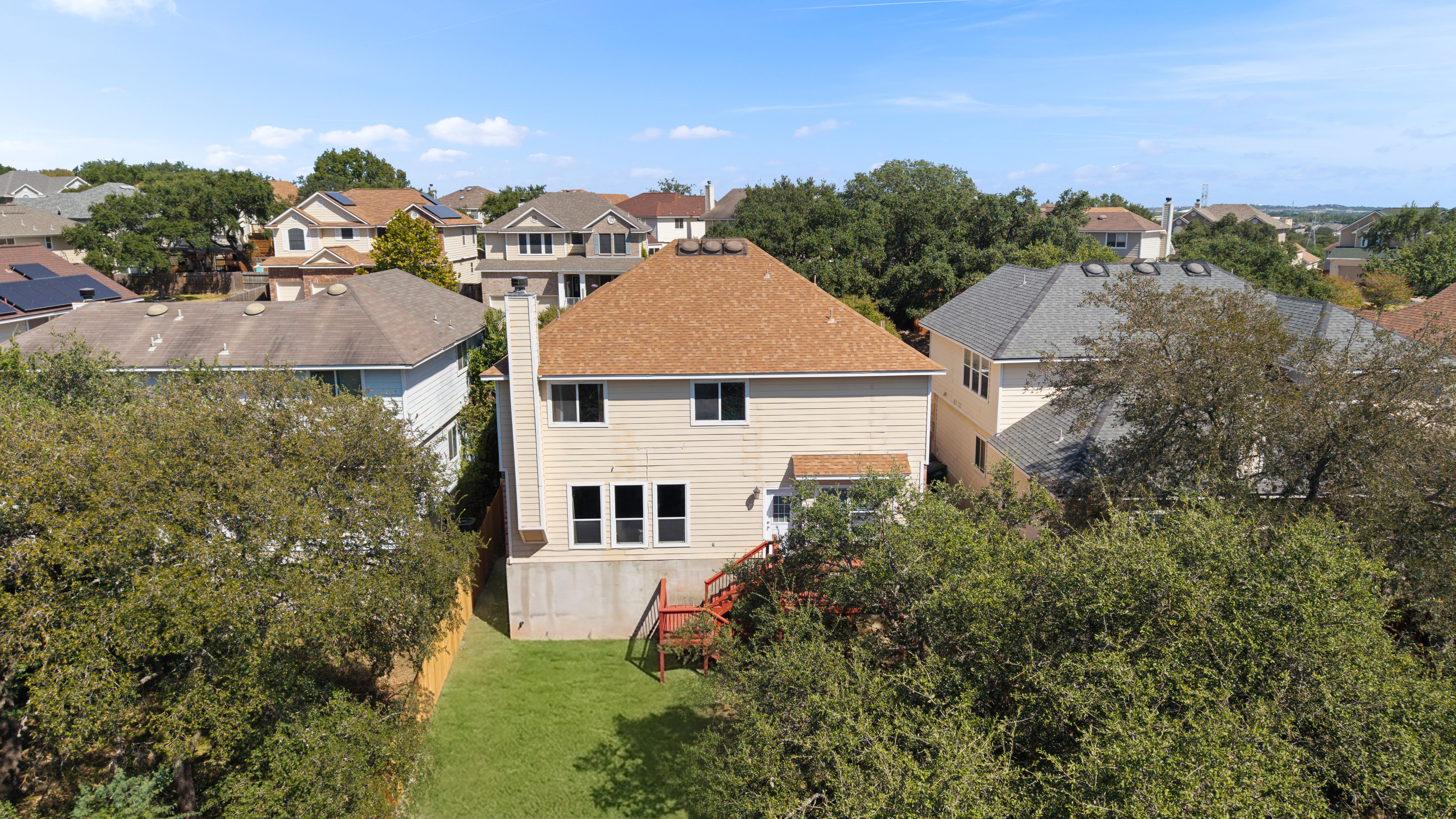  Spacious Home with Greenbelt Views - 物件實景