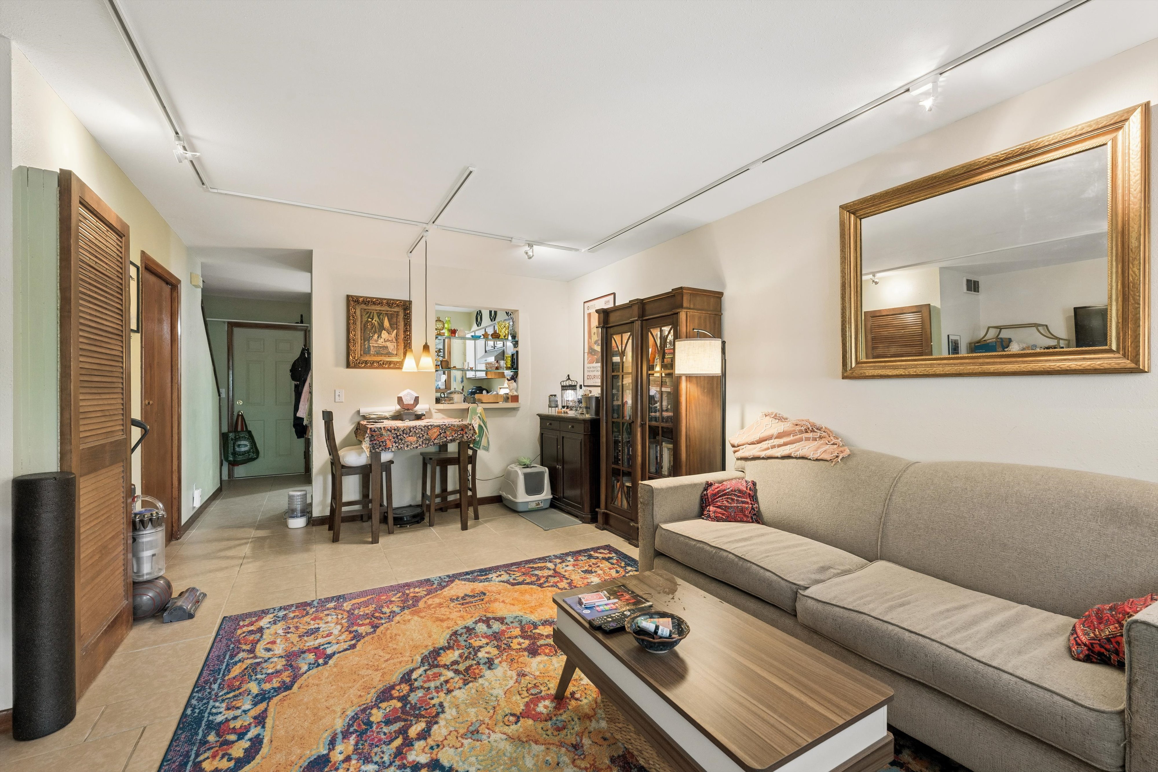  Duplex in Louisville - Each Unit is 2 Bedrooms/1 Bath - 物件實景