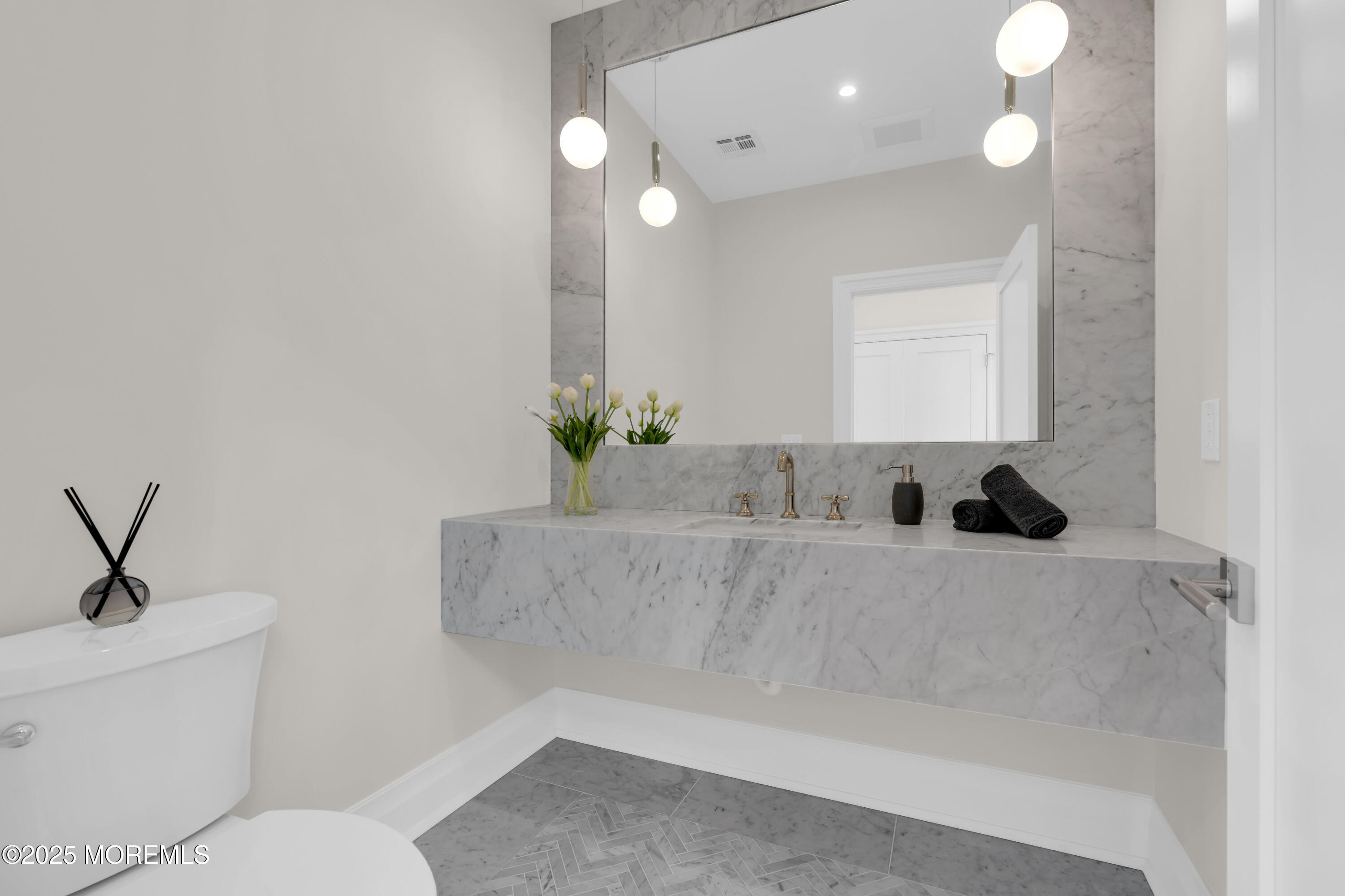 Little Silver, New Jersey, 07739, United States, 5 Bedrooms Bedrooms, ,5 BathroomsBathrooms,Residential,For Sale,2005340