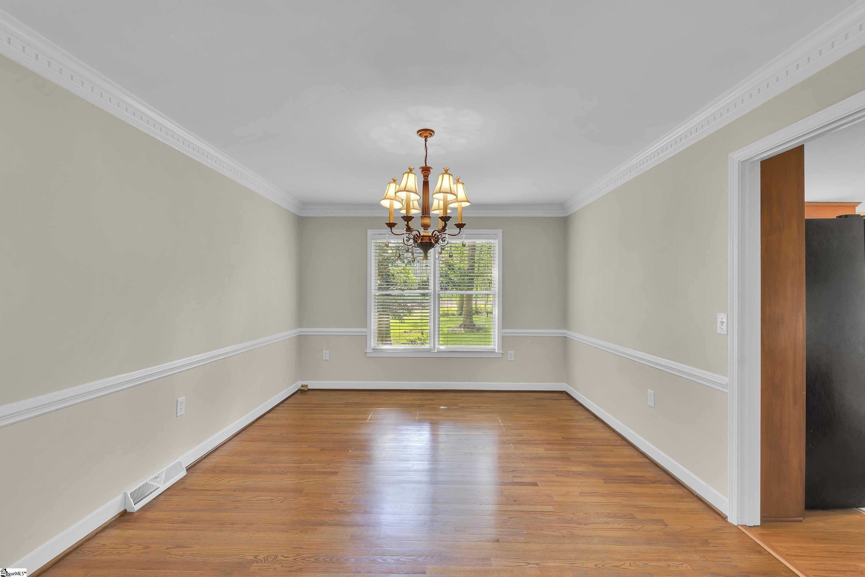 Taylors, South Carolina, 29687, United States, 4 Bedrooms Bedrooms, ,3 BathroomsBathrooms,Residential,For Sale,1874082