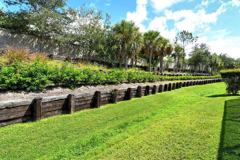 Bradenton, Florida, 34201, United States, 2 Bedrooms Bedrooms, ,2 BathroomsBathrooms,Residential,For Sale,1961743