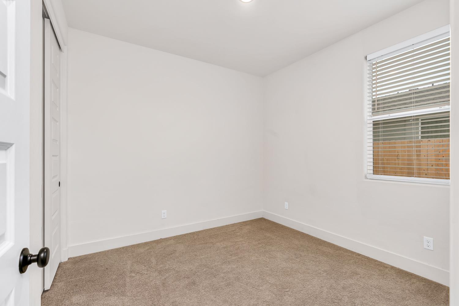 Los Banos, California, 93635, United States, 4 Bedrooms Bedrooms, ,2 BathroomsBathrooms,Residential,For Sale,2005631