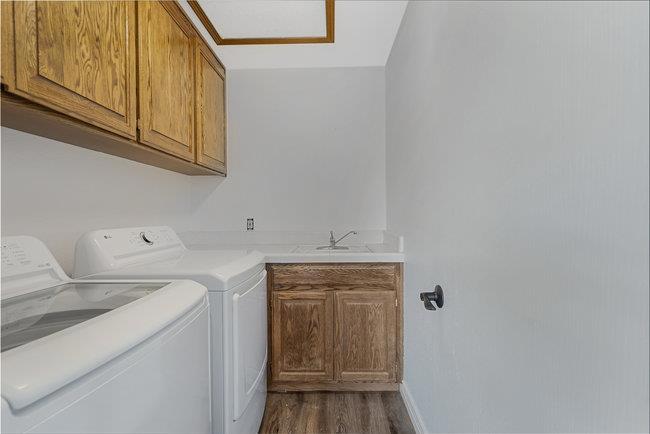 Tres Pinos, California, 95075, United States, 3 Bedrooms Bedrooms, ,3 BathroomsBathrooms,Residential,For Sale,1988626