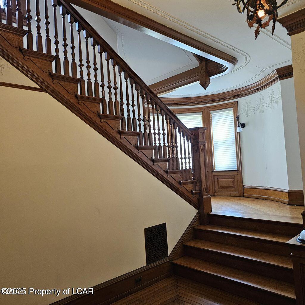 Wilkes-Barre, Pennsylvania, 18701, United States, 7 Bedrooms Bedrooms, ,3 BathroomsBathrooms,Residential,For Sale,1982709