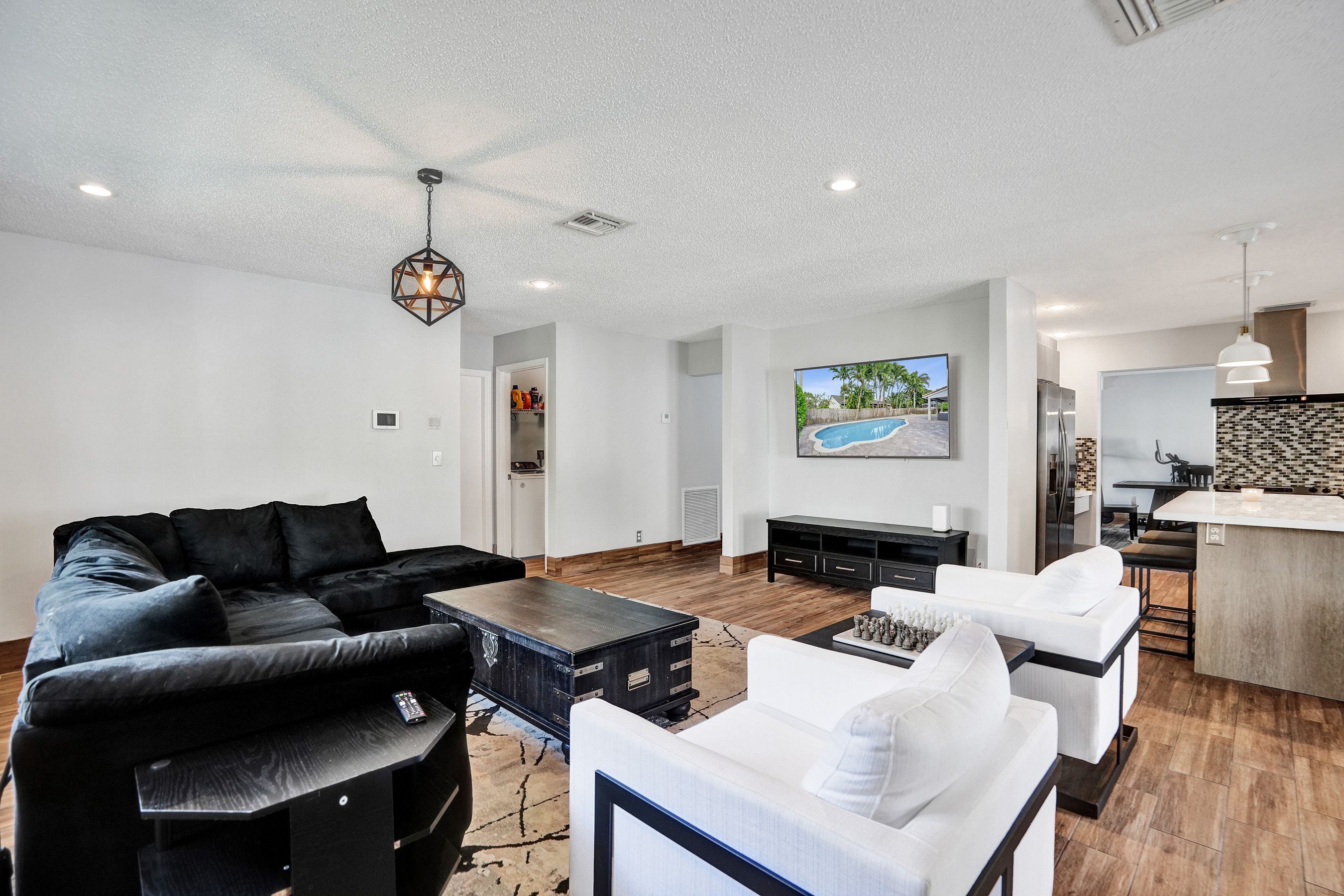  19321 NW 10th Street, Pembroke Pines, FL, 33029 - 物件實景