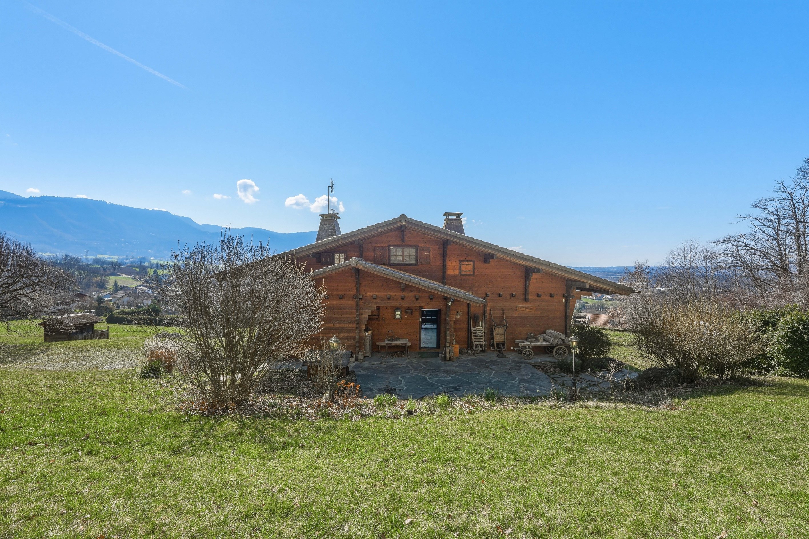  Authentic Chalet with Panoramic Views – 1.2 Hectare Estate - 物件實景