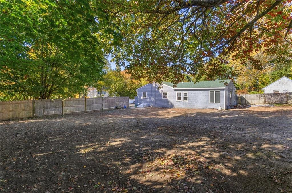 Jamestown, Rhode Island, 02835, United States, 3 Bedrooms Bedrooms, ,1 BathroomBathrooms,Residential,For Sale,2044275