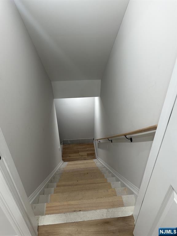 Newark, New Jersey, 07103, United States, 6 Bedrooms Bedrooms, ,5 BathroomsBathrooms,Residential,For Sale,1928063