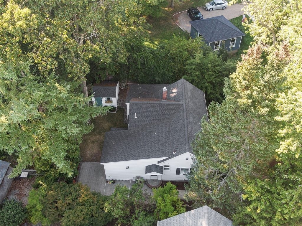 Andover, Massachusetts, 01810, United States, 2 Bedrooms Bedrooms, ,1 BathroomBathrooms,Residential,For Sale,1941591