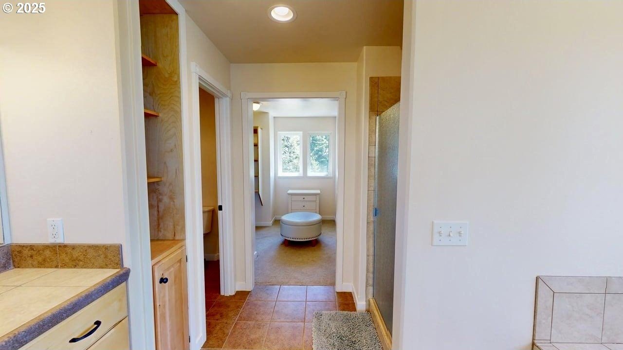 Gold Beach, Oregon, 97444, United States, 6 Bedrooms Bedrooms, ,4 BathroomsBathrooms,Residential,For Sale,1982299