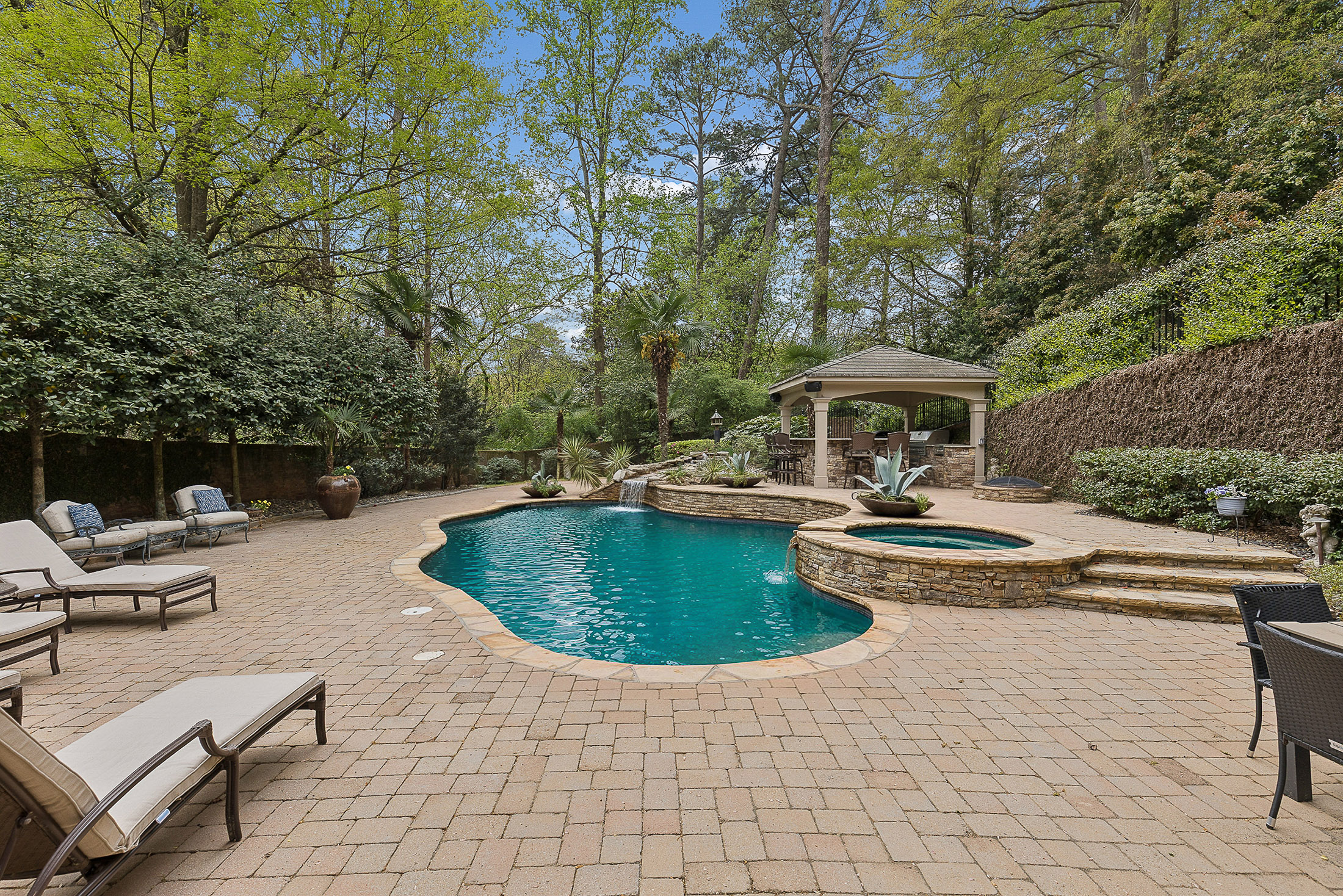  Exquisite Gated Brick and Stone Estate in Sought-after Chastain Park Area - 物件實景