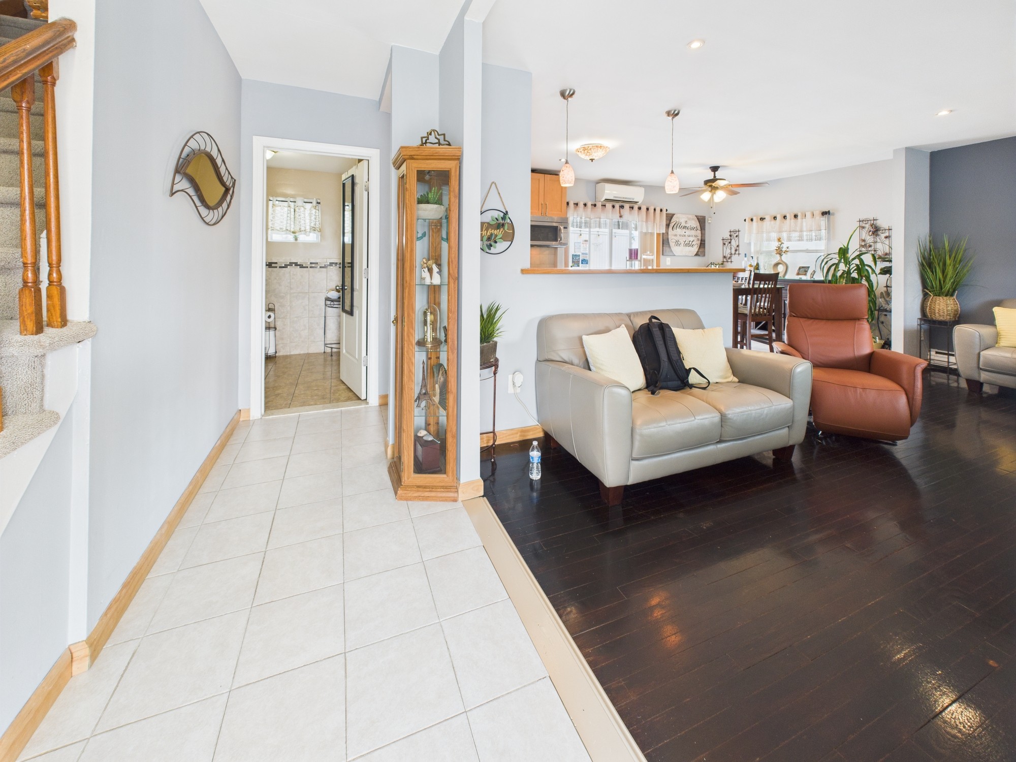 Bronx, New York, 10465, United States, 3 Bedrooms Bedrooms, ,3 BathroomsBathrooms,Residential,For Sale,1895148