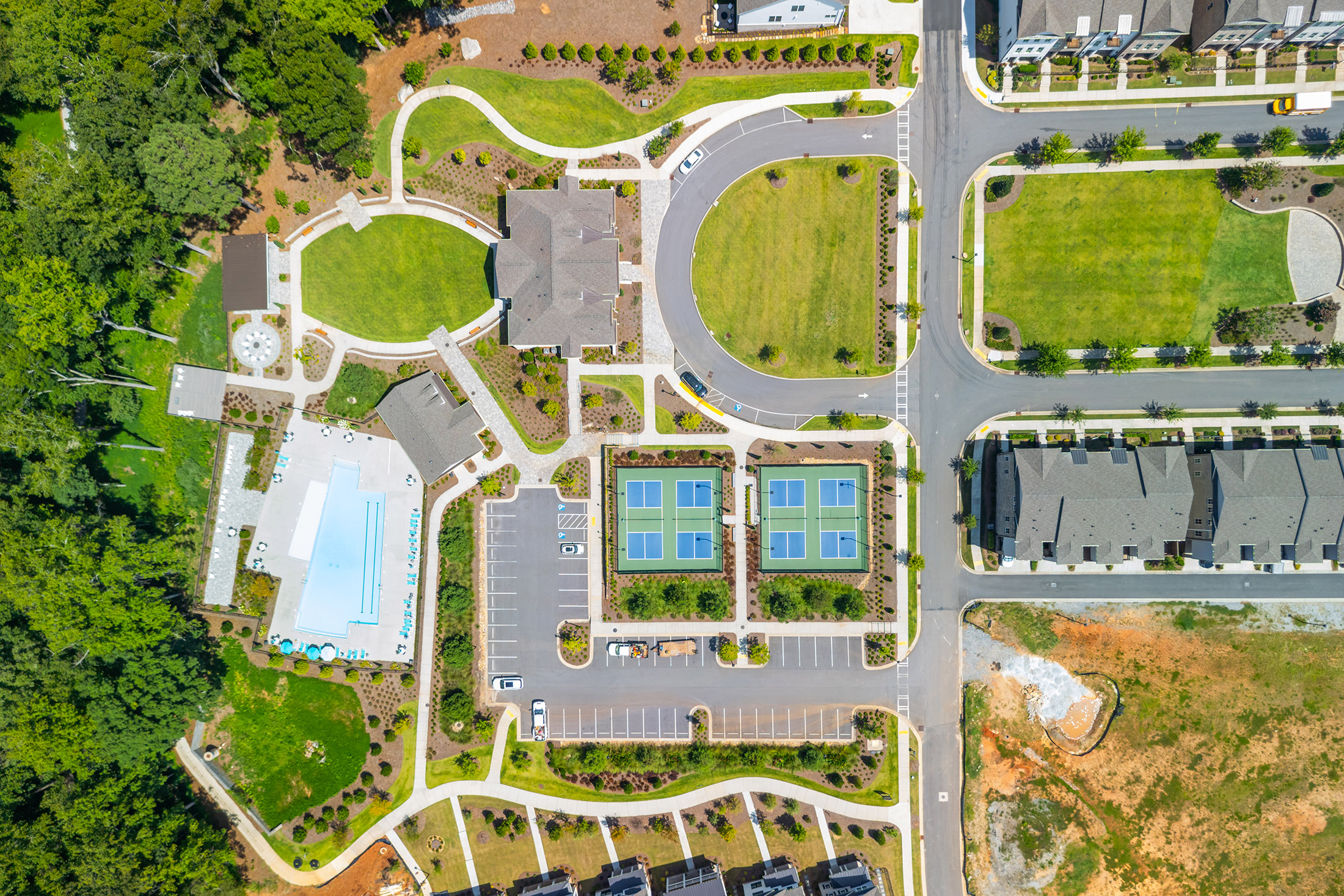  Welcome to Exceptional Townhome Living in Waterside Community - 物件實景