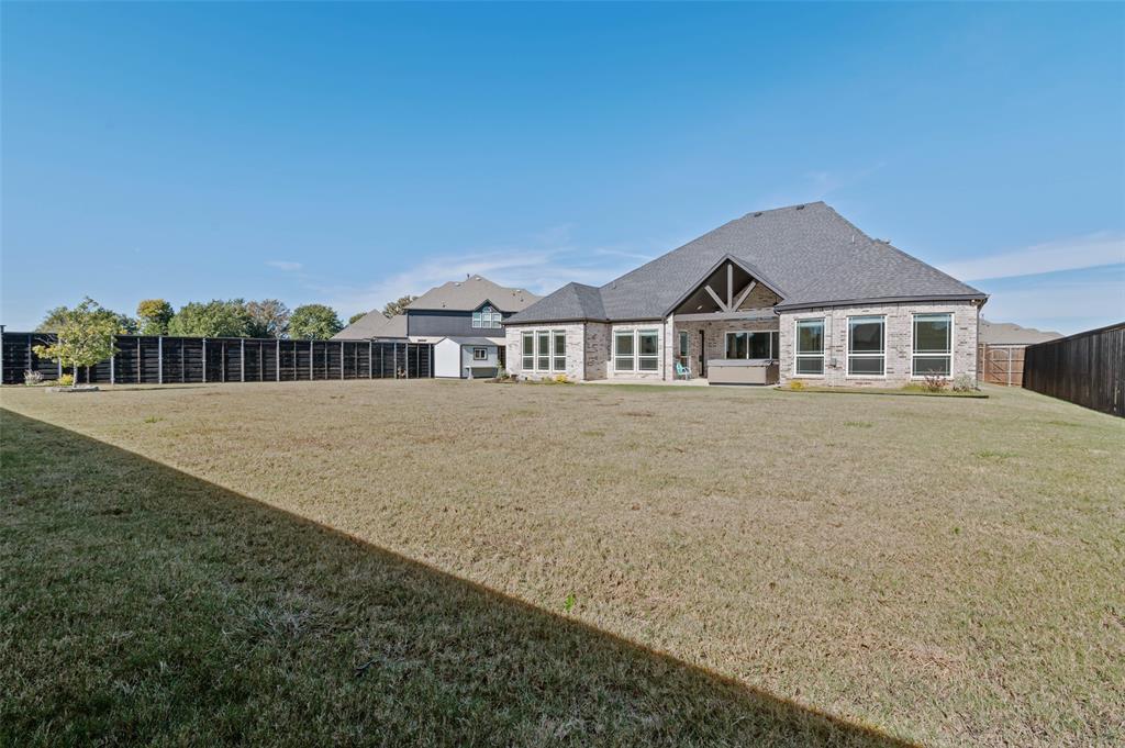 Shady Shores, Texas, 76208, United States, 4 Bedrooms Bedrooms, ,4 BathroomsBathrooms,Residential,For Sale,1983934