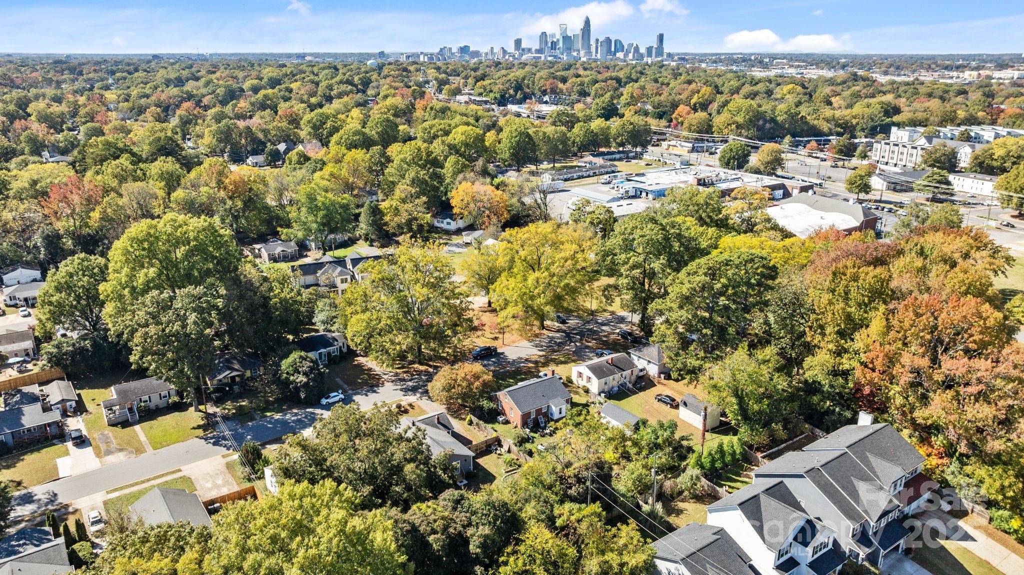 Charlotte, North Carolina, 28205, United States, 2 Bedrooms Bedrooms, ,2 BathroomsBathrooms,Residential,For Sale,1987651