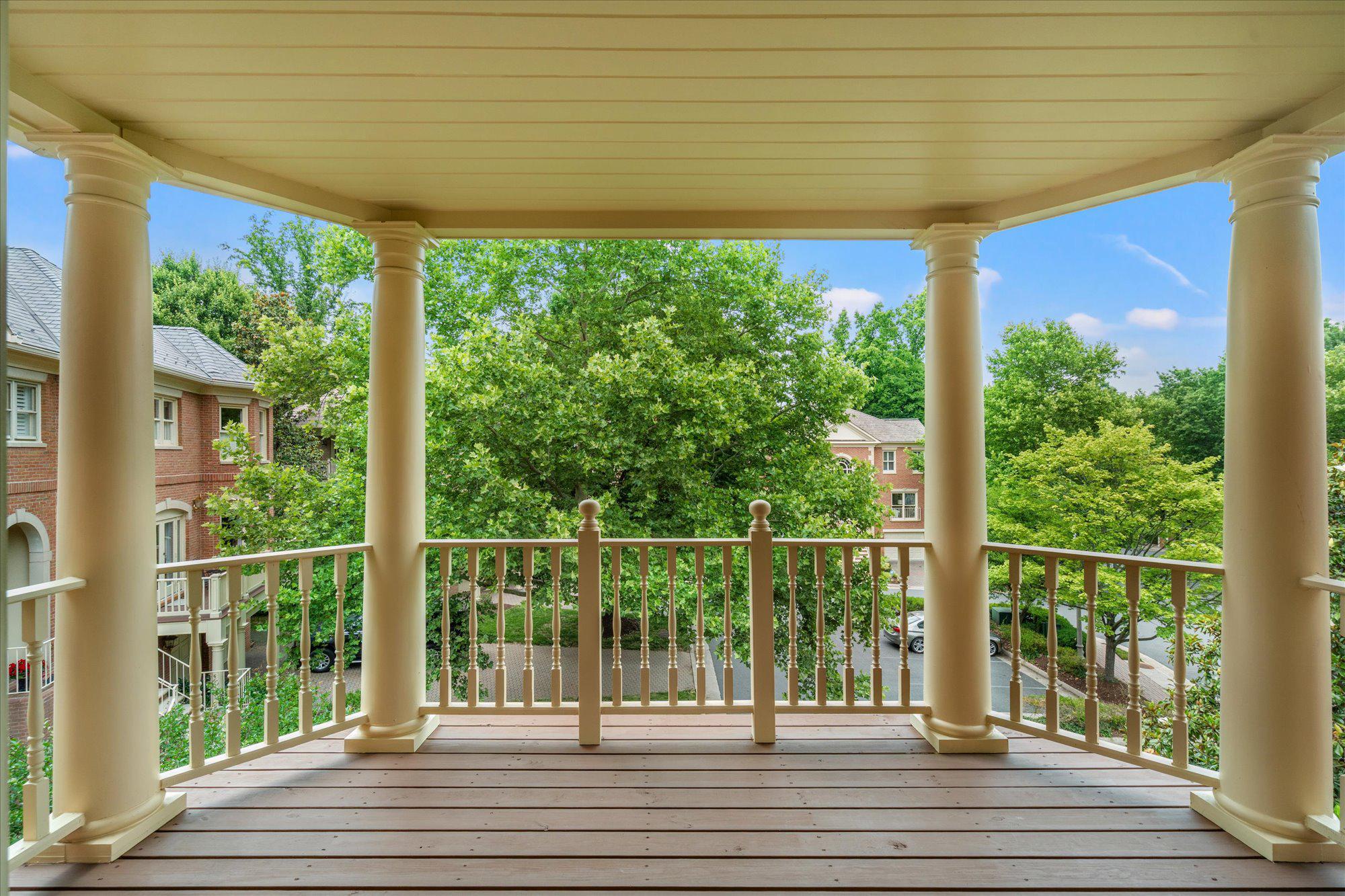  126 Gresham Place, Falls Church, VA, 22046 - 物件實景