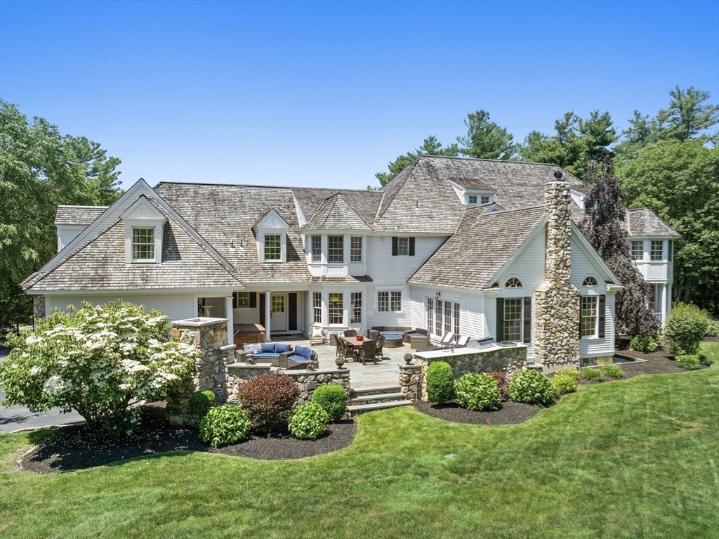 Milton, Massachusetts, 02186, United States, 6 Bedrooms Bedrooms, ,6 BathroomsBathrooms,Residential,For Sale,1940857
