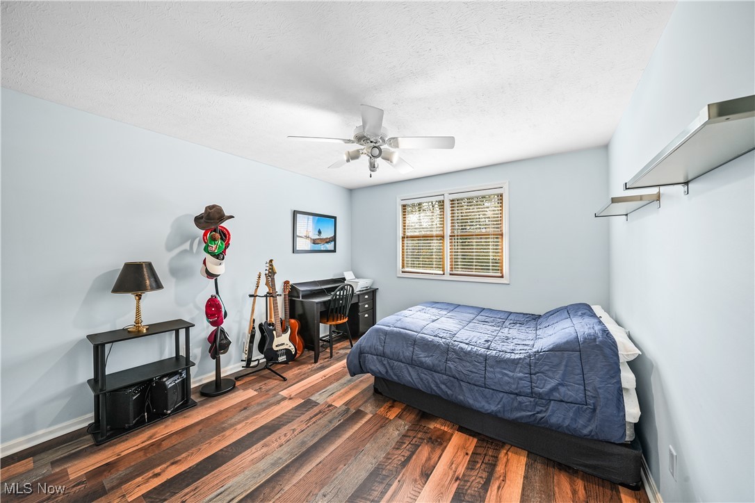 Aurora, Ohio, 44202, United States, 4 Bedrooms Bedrooms, ,4 BathroomsBathrooms,Residential,For Sale,1987791