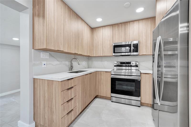 Wilton Manors, Florida, 33305, United States, 3 Bedrooms Bedrooms, ,2 BathroomsBathrooms,Residential,For Sale,1989251