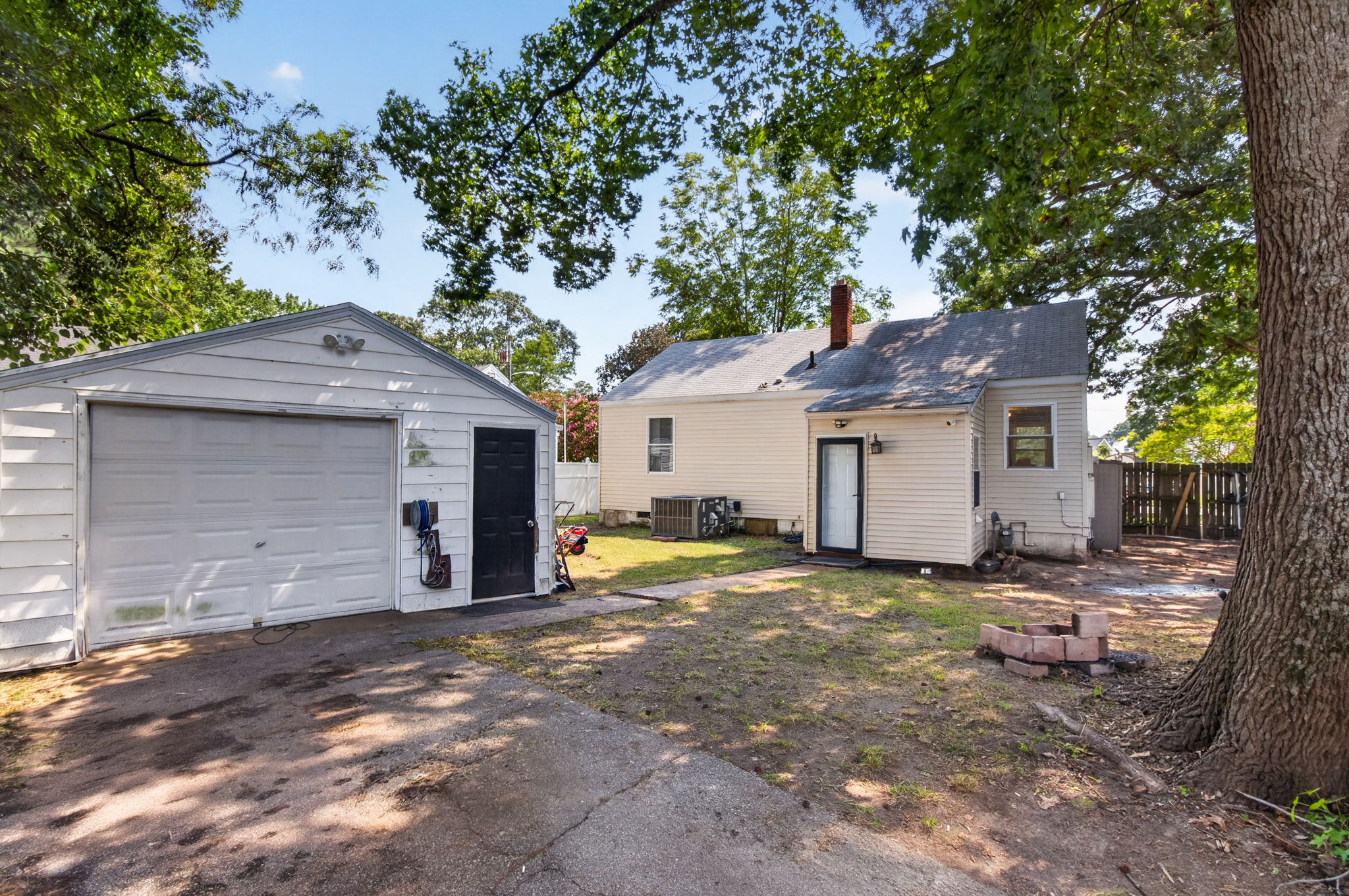 8824 Old Ocean View Road, Norfolk, VA 23503 - 物件實景