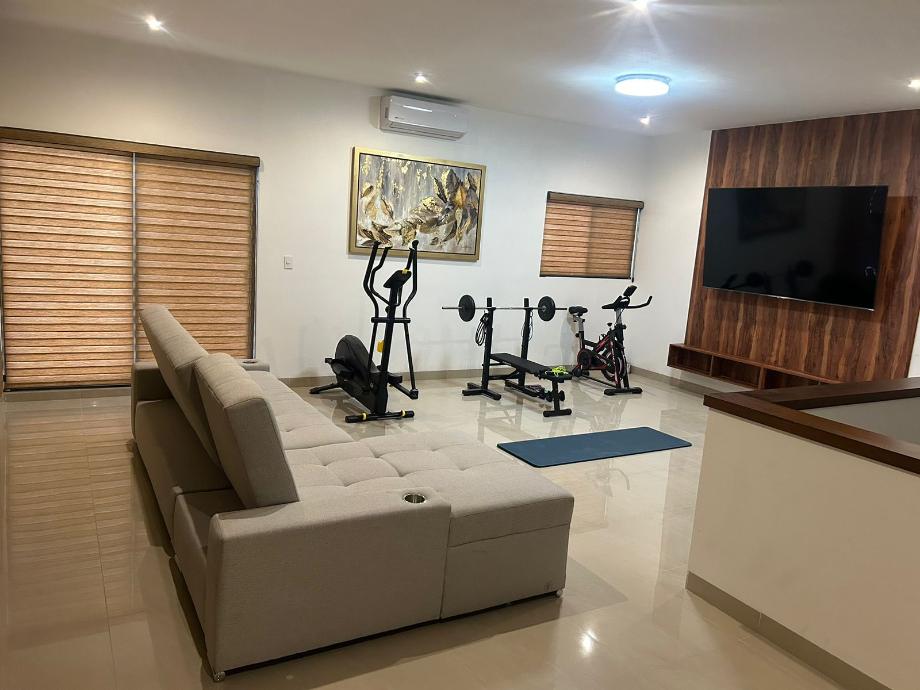 CIRCUITO MONTE ALBAN, Torreón, Coahuila de Zaragoza, 27106, Mexico, 4 Bedrooms Bedrooms, ,4 BathroomsBathrooms,Residential,For Sale,CIRCUITO MONTE ALBAN,1474730