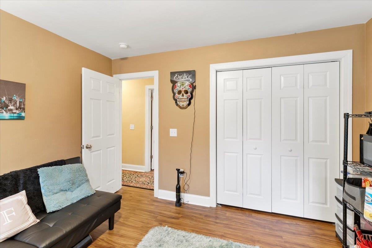 Blacksburg, Virginia, 24060, United States, 5 Bedrooms Bedrooms, ,4 BathroomsBathrooms,Residential,For Sale,1828215