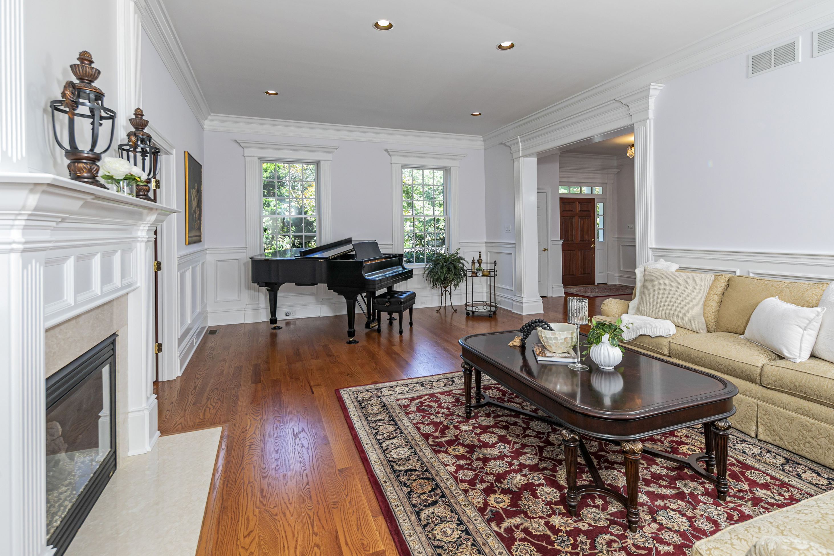  A Custom Home That Knows How to Host - 物件實景