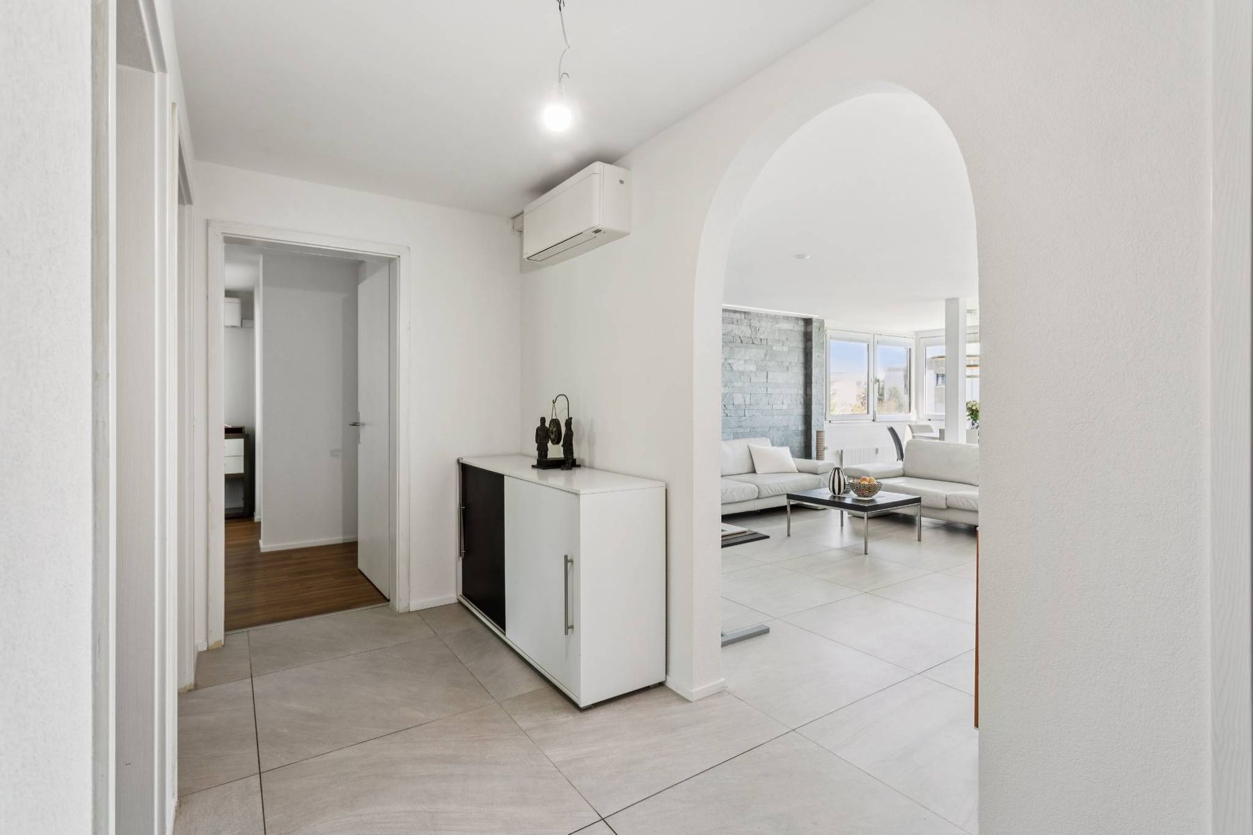  Magnificent renovated 4.5-room apartment - 物件實景