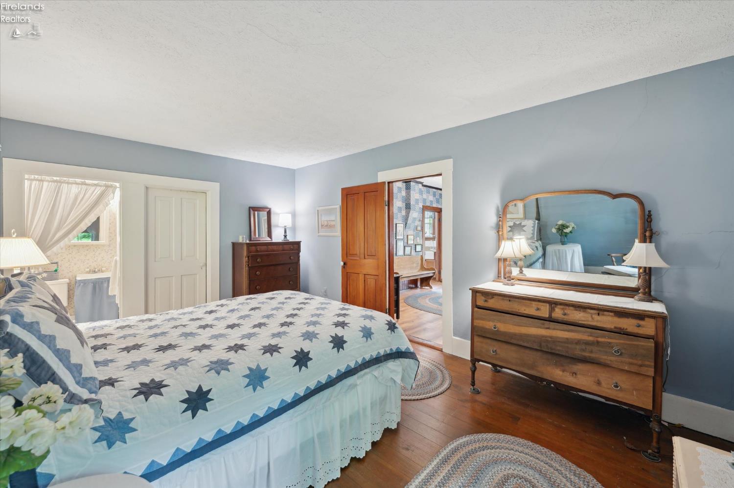 Put-In-Bay, Ohio, 43456, United States, 4 Bedrooms Bedrooms, ,2 BathroomsBathrooms,Residential,For Sale,1983936