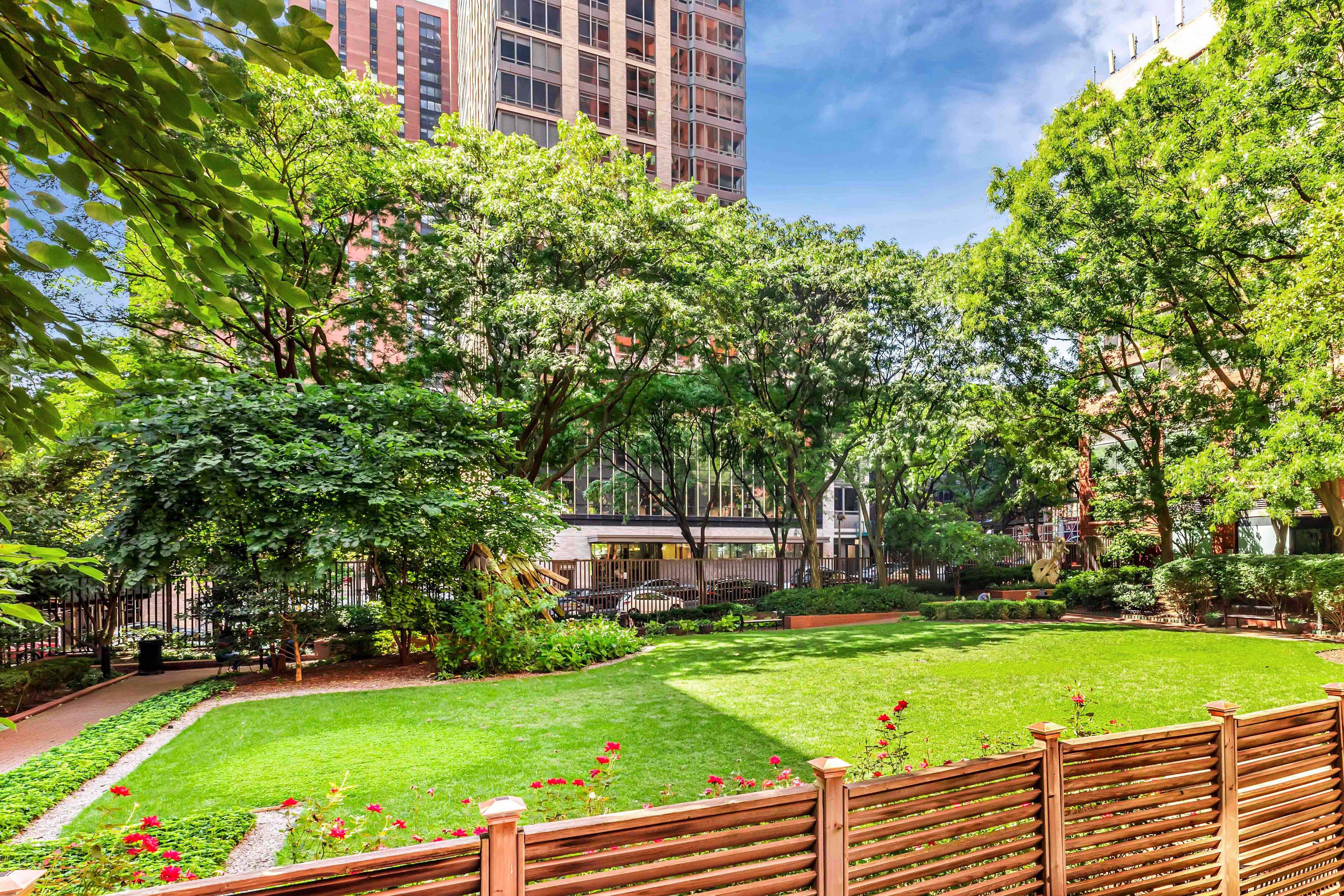  200 East 94th Street - 物件實景