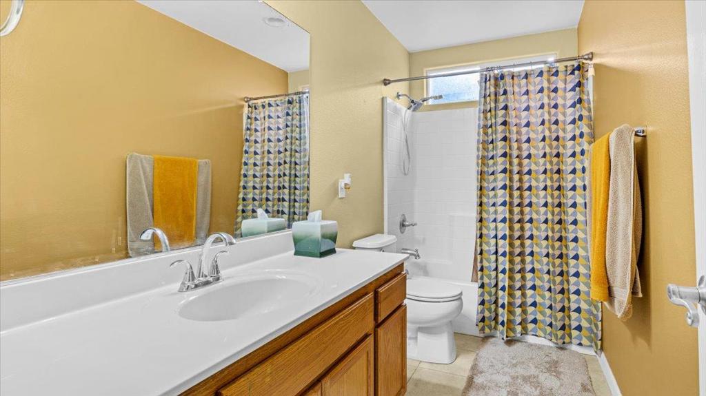 Greenfield, California, 93927, United States, 4 Bedrooms Bedrooms, ,3 BathroomsBathrooms,Residential,For Sale,1990832