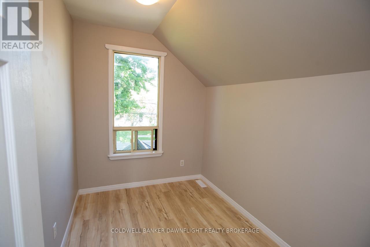 LONDON EAST (EAST G), Ontario, N6B 3H9, CA, 4 Bedrooms Bedrooms, ,3 BathroomsBathrooms,Residential,For Sale,1949851