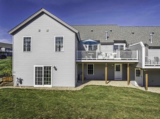 Epping, New Hampshire, 03042, United States, 2 Bedrooms Bedrooms, ,2 BathroomsBathrooms,Residential,For Sale,1955207