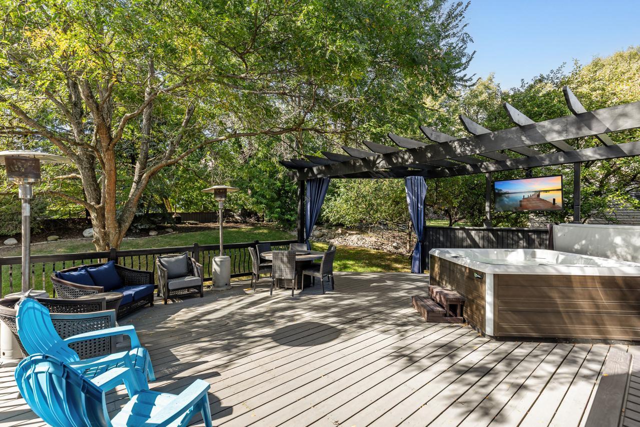 Chanhassen, Minnesota, 55317, United States, 4 Bedrooms Bedrooms, ,2 BathroomsBathrooms,Residential,For Sale,1987932