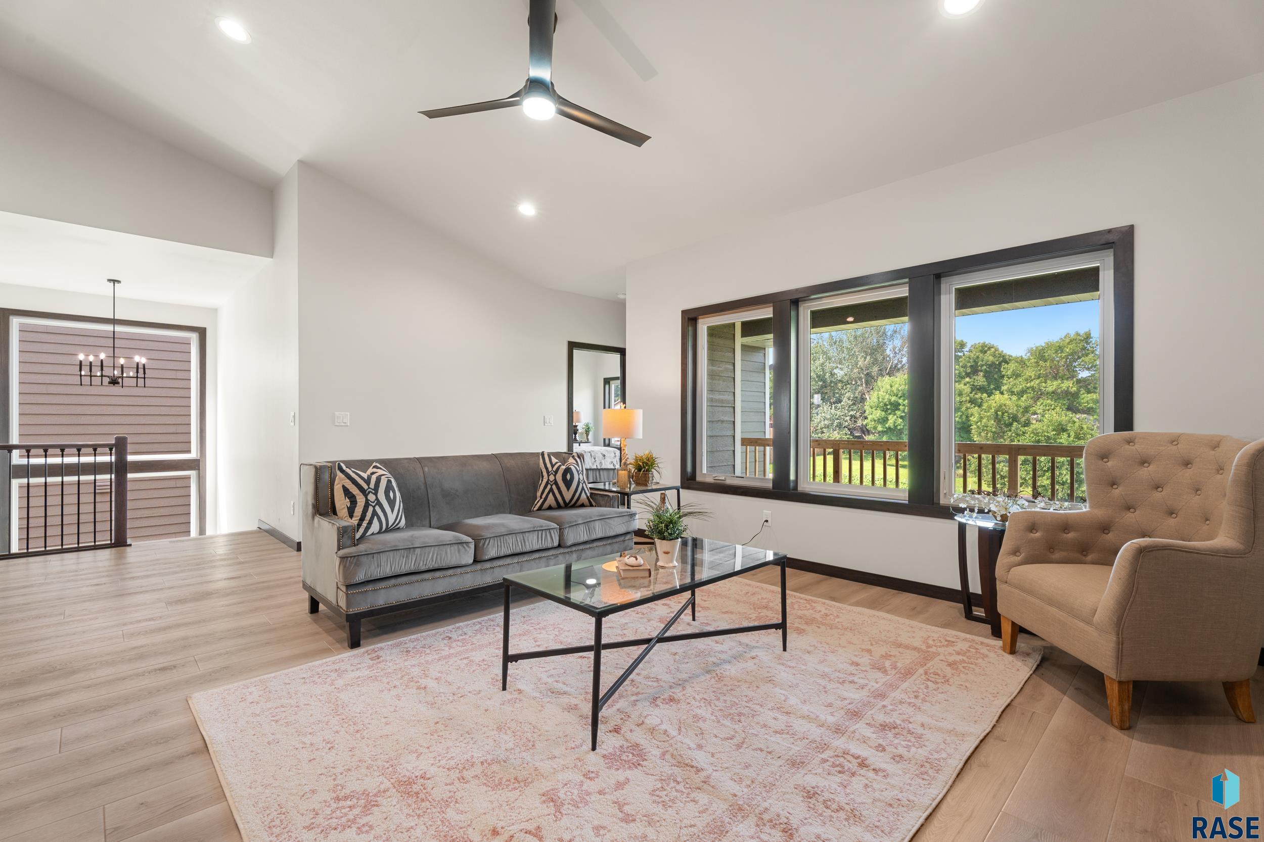 Sioux Falls, South Dakota, 57110, United States, 4 Bedrooms Bedrooms, ,2 BathroomsBathrooms,Residential,For Sale,1982454