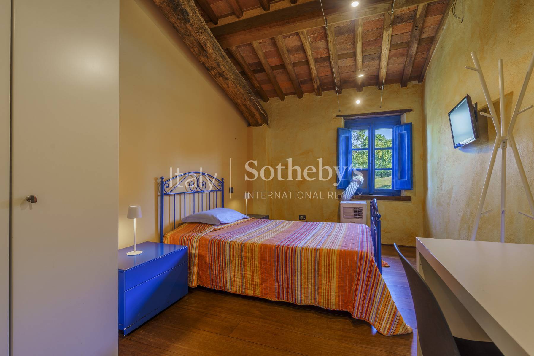 Country home with pool and stables - 物件實景
