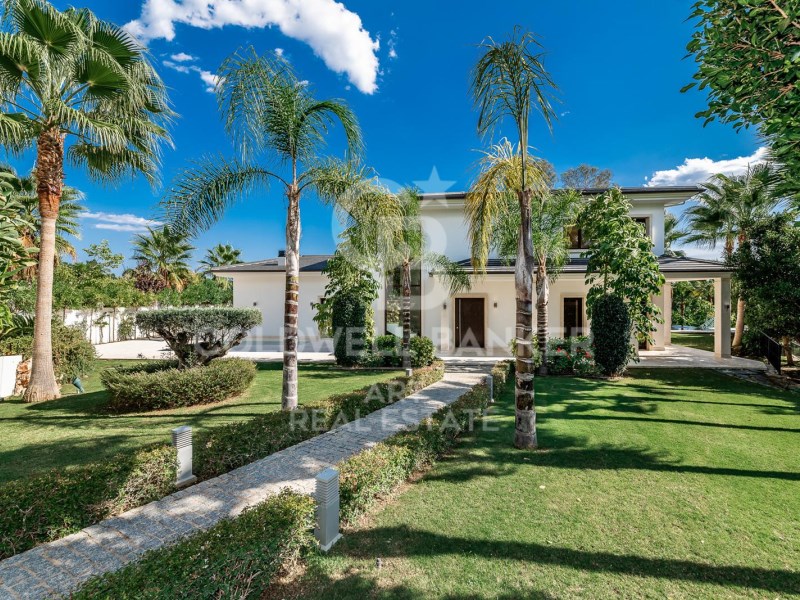 Marbella, Andalusia, ES, 6 Bedrooms Bedrooms, ,5 BathroomsBathrooms,Residential,For Sale,1804428
