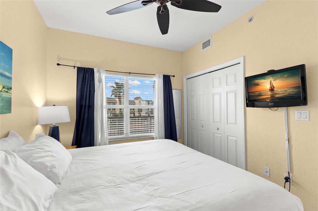 St Petersburg, Florida, 33708, United States, 2 Bedrooms Bedrooms, ,2 BathroomsBathrooms,Residential,For Sale,1950860