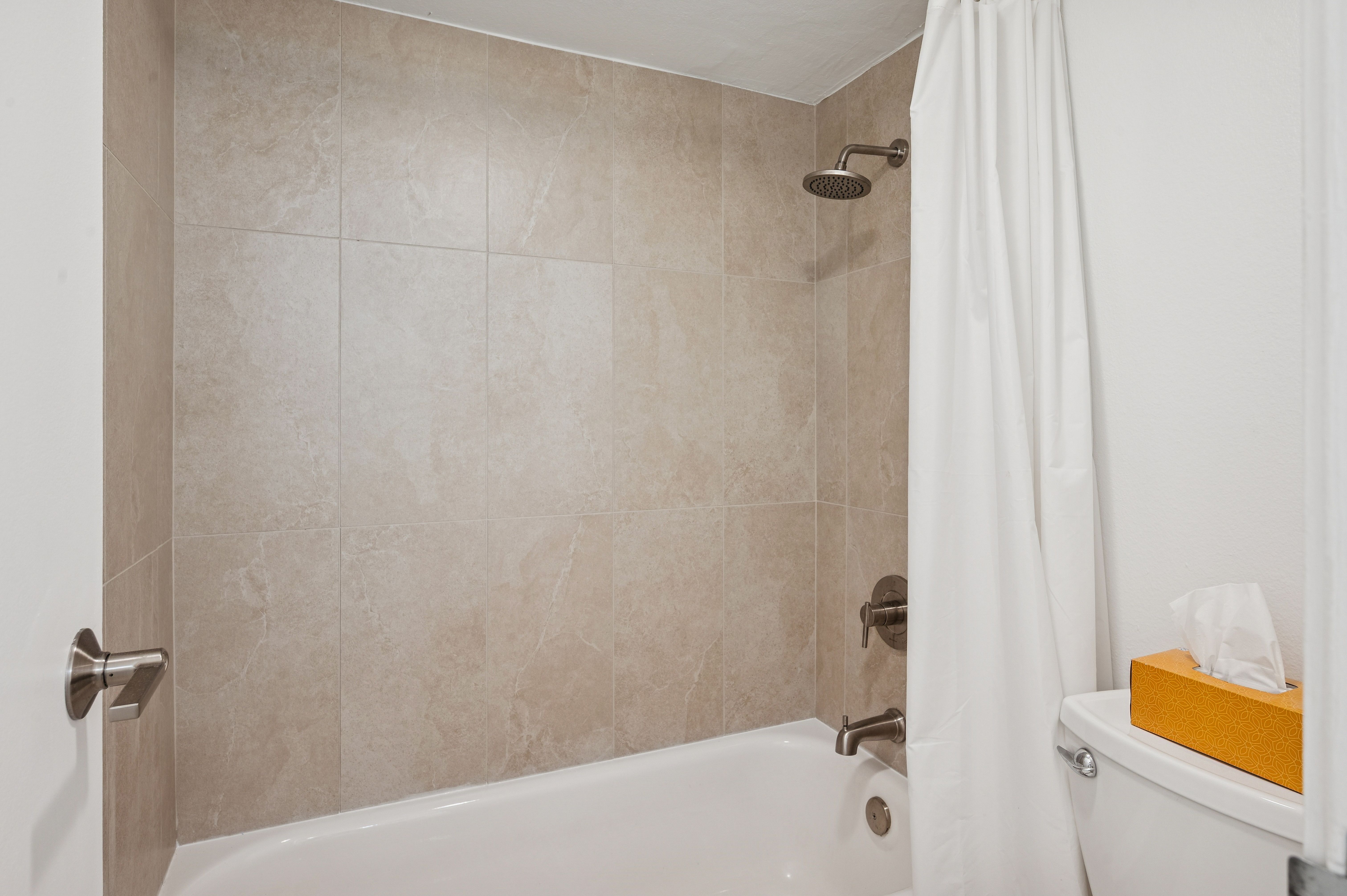  Stunning Mountain Views, Prime Loation & Unmatched Amenities - 物件實景