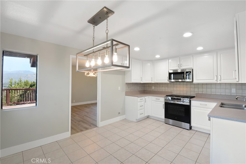 San Dimas, California, 91773, United States, 3 Bedrooms Bedrooms, ,3 BathroomsBathrooms,Residential,For Sale,1889581